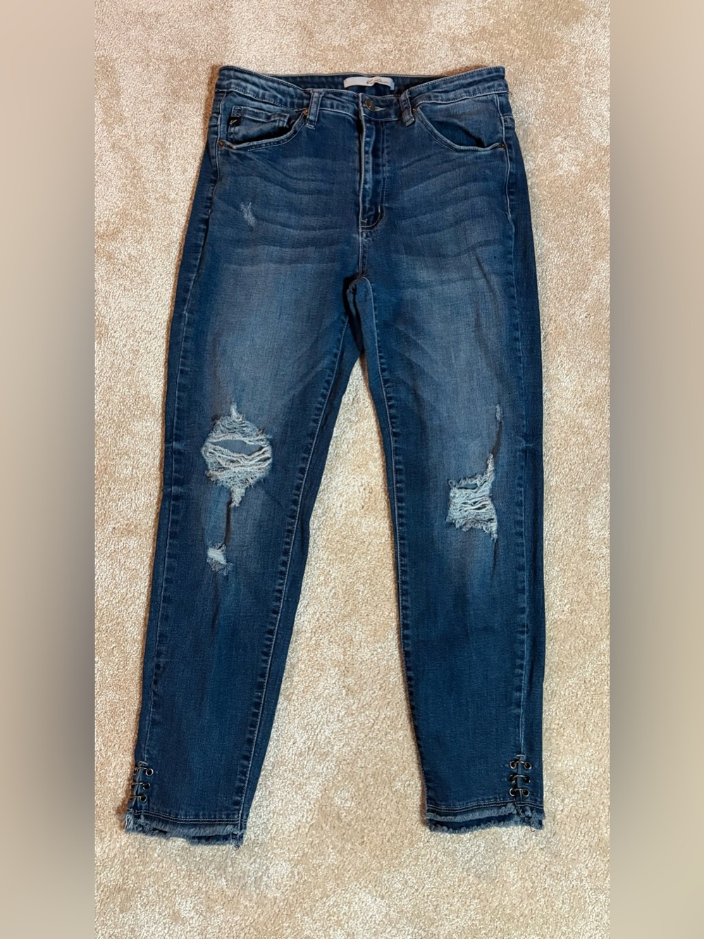 KanCan Jeans Women’s 28 Dark Wash Distressed Skinny Ankle Raw Hem